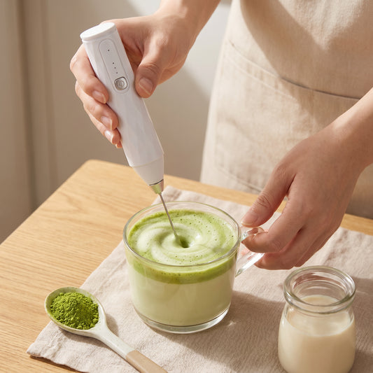 MylkBar Milchaufschäumer — Elektrischer Handmixer